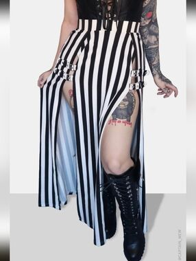 Forest Ink Womens Delia M-Line Buckle Skirt Black & White Stripes Size XS